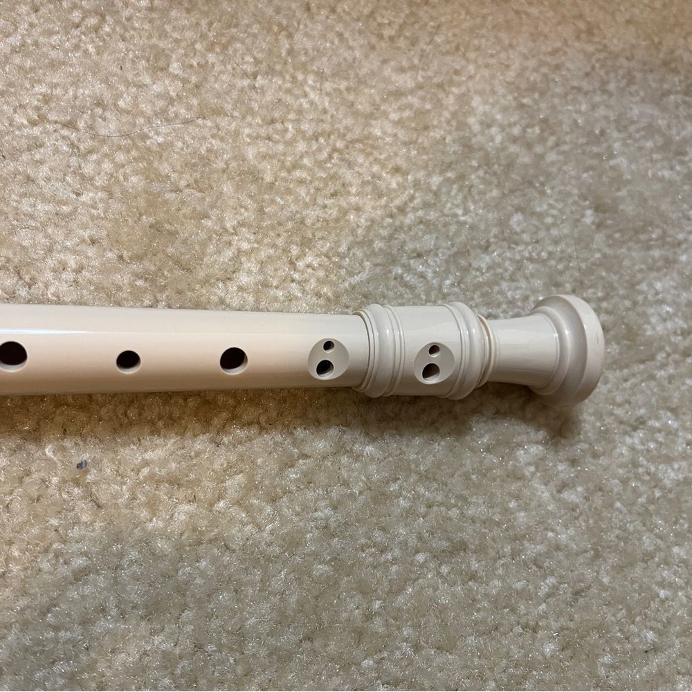 YAMAHA Recorder - Picture 2 of 8
